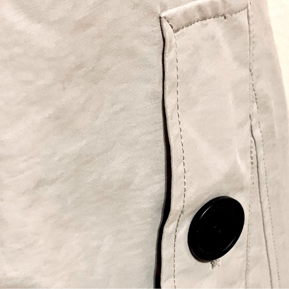 Universal Standard Trench Coat - Picture 5 of 11